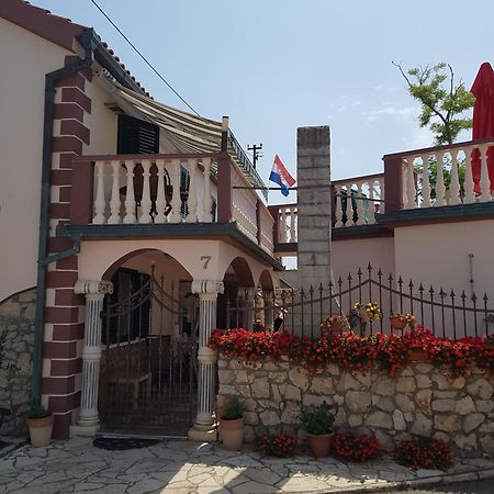 Apartments Liljana Privlaka المظهر الخارجي الصورة