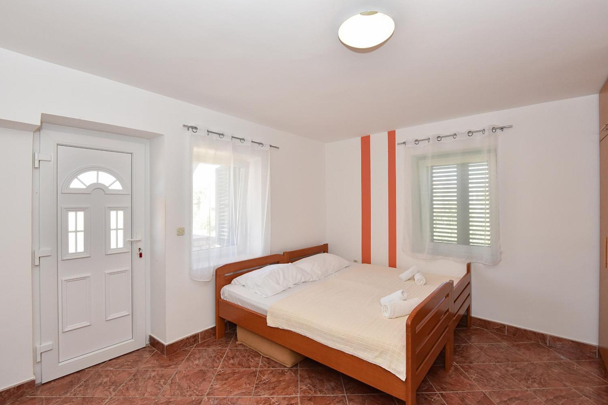 Apartments Liljana Privlaka المظهر الخارجي الصورة