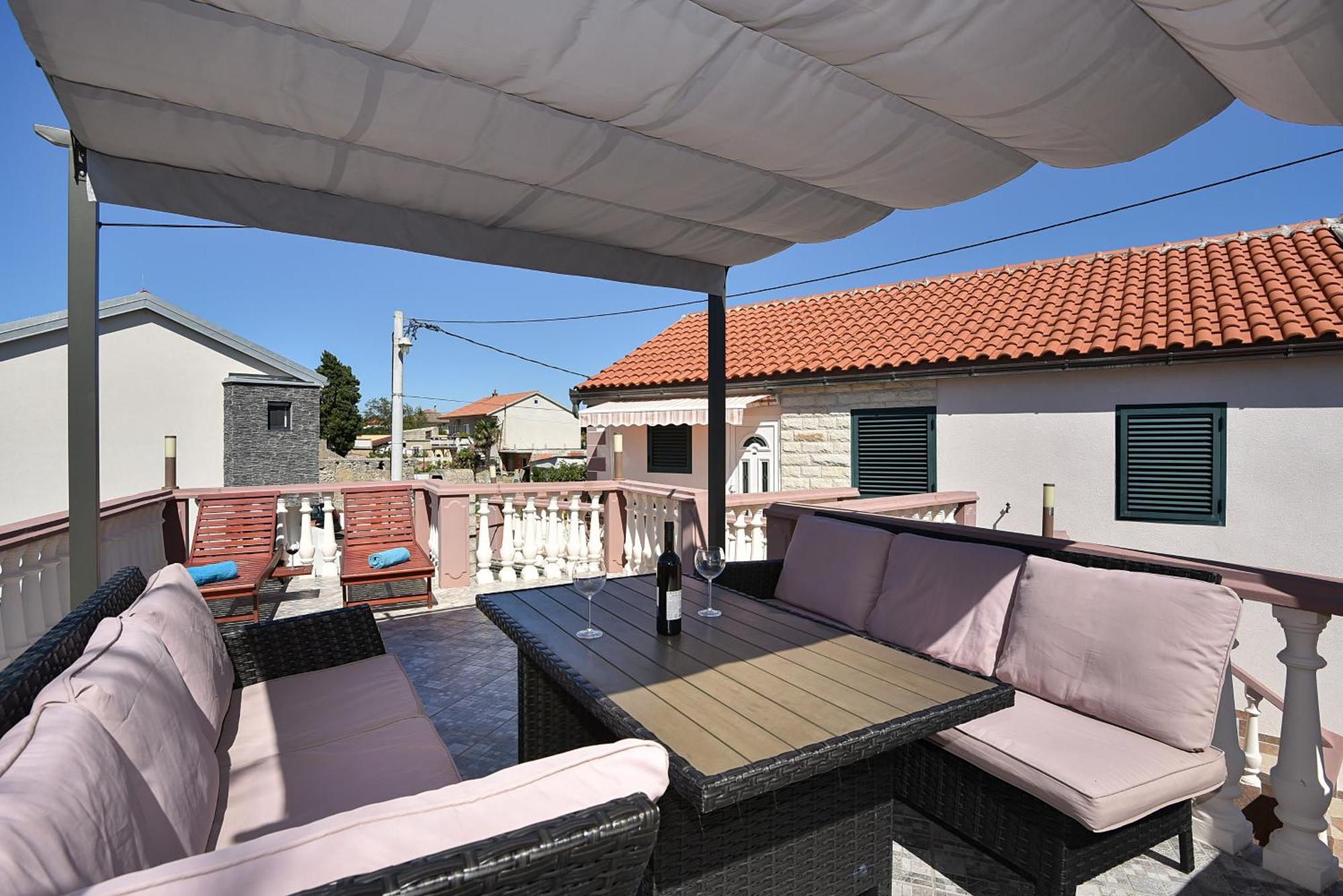 Apartments Liljana Privlaka المظهر الخارجي الصورة